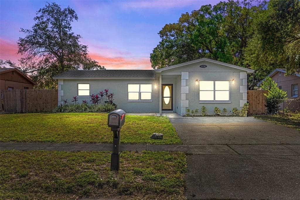 11710 129TH AVENUE SEMINOLE, FL 33778