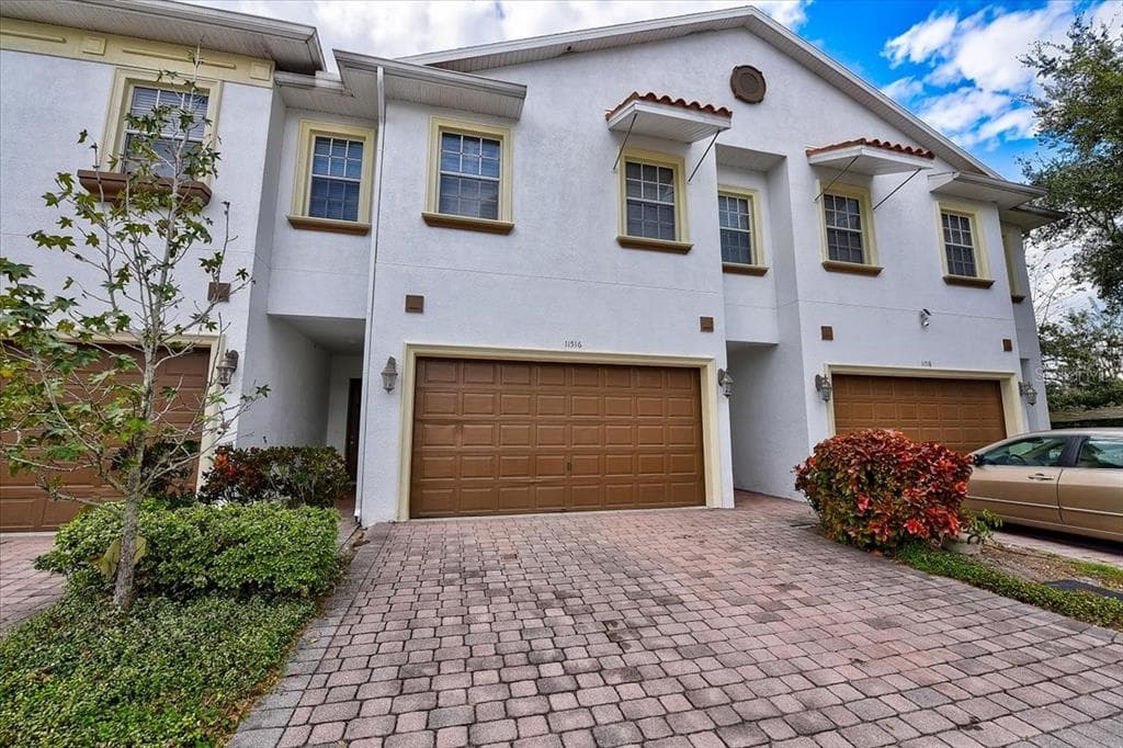 11516 BELLAMAR STREET TAMPA, FL 33637