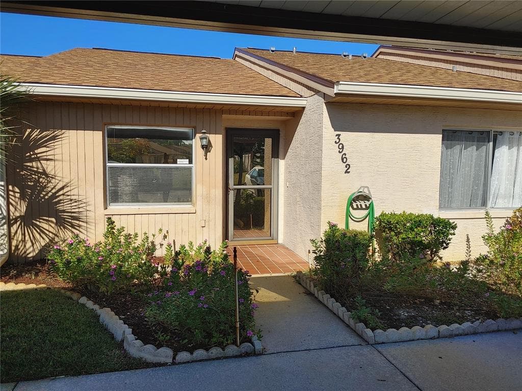 3962 SAILMAKER LANE HOLIDAY, FL 34691