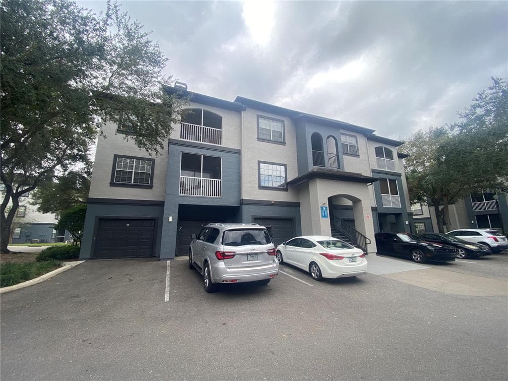 13204 SANCTUARY COVE DRIVE UNIT 204 TEMPLE TERRACE, FL 33637