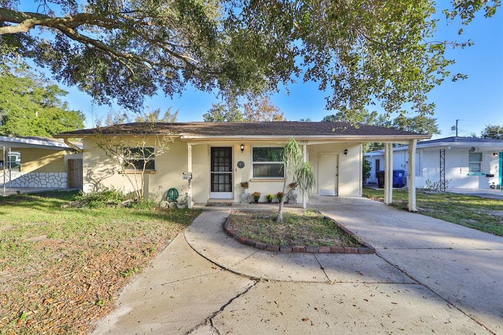 7937 25TH AVENUE N ST PETERSBURG, FL 33710