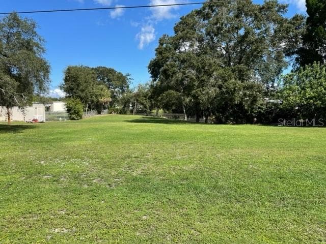 703 JOHNSON DRIVE RUSKIN, FL 33570