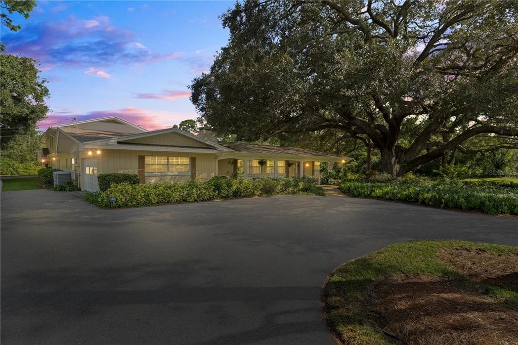 1665 LONG BOW LANE CLEARWATER, FL 33764