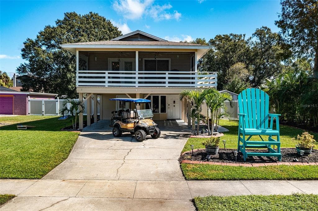 611 CHESTNUT STREET OLDSMAR, FL 34677