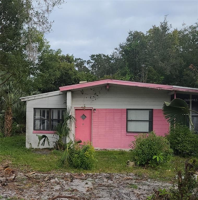 1200 GOLDEN GATE CIRCLE SANFORD, FL 32771