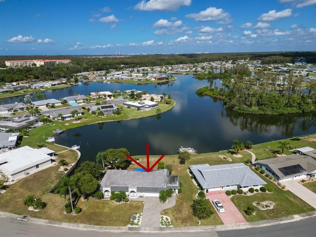 1717 DANBURY DRIVE SUN CITY CENTER, FL 33573