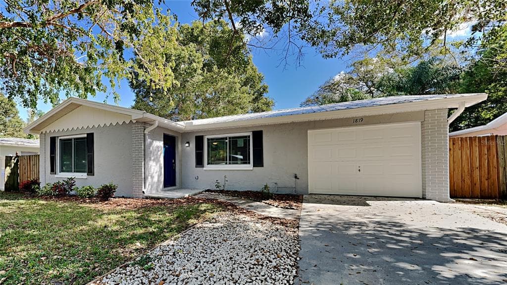 1819 WEST DRIVE CLEARWATER, FL 33755