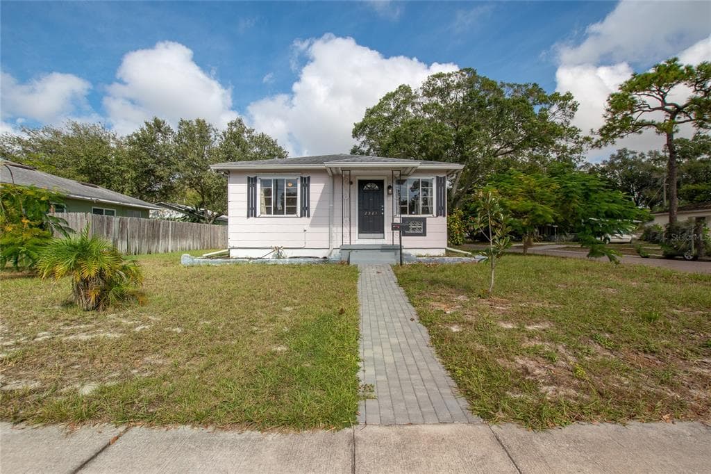 2301 30TH AVENUE N ST PETERSBURG, FL 33713