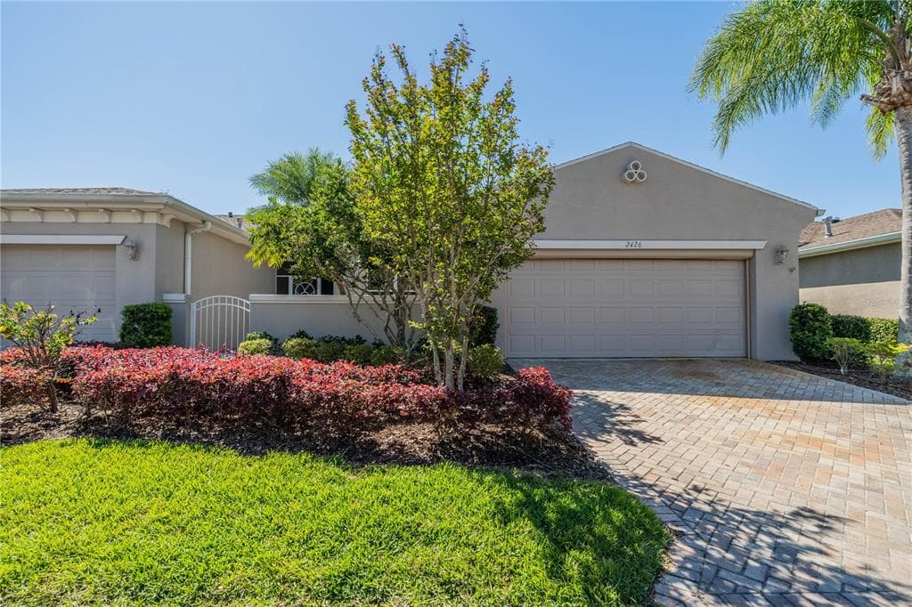 2426 KENSINGTON GREENS DRIVE UNIT 12 SUN CITY CENTER, FL 33573