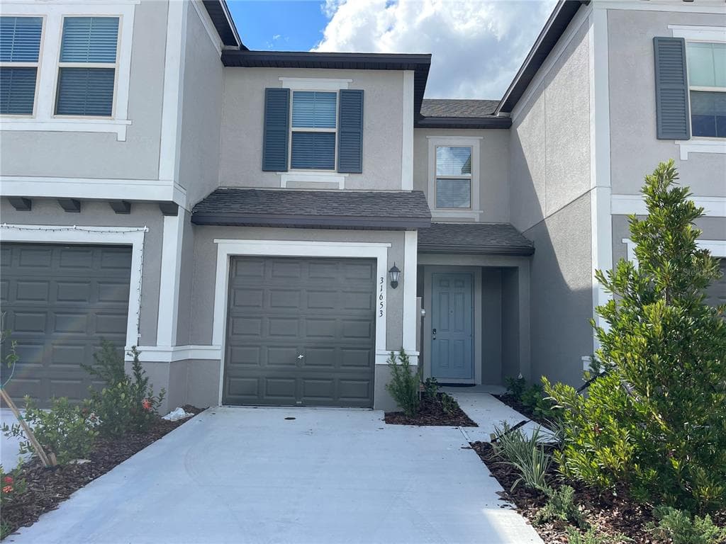 31653 BLUE PASSING LOOP WESLEY CHAPEL, FL 33545
