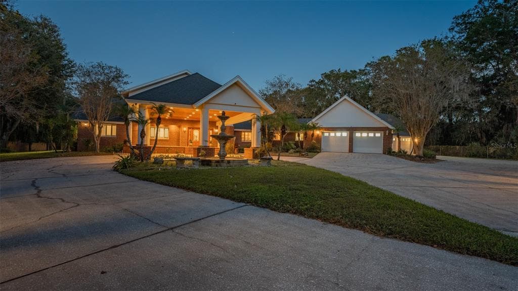 1703 N RIVERHILLS DRIVE TEMPLE TERRACE, FL 33617