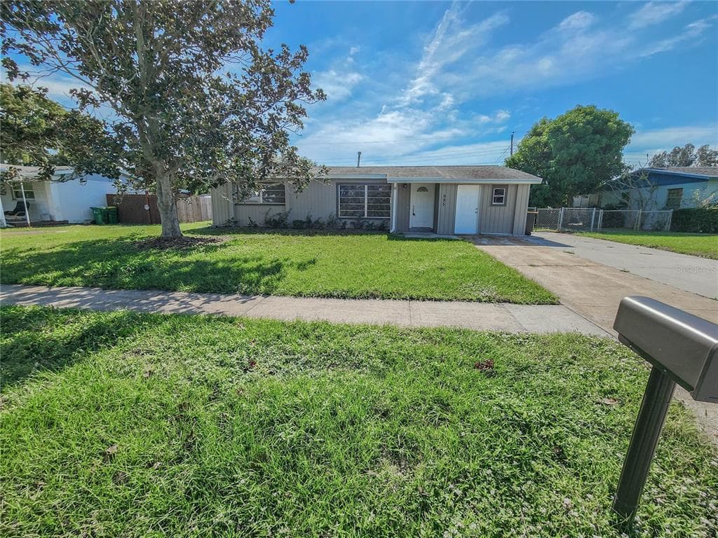 995 BARCLAY DRIVE COCOA, FL 32927