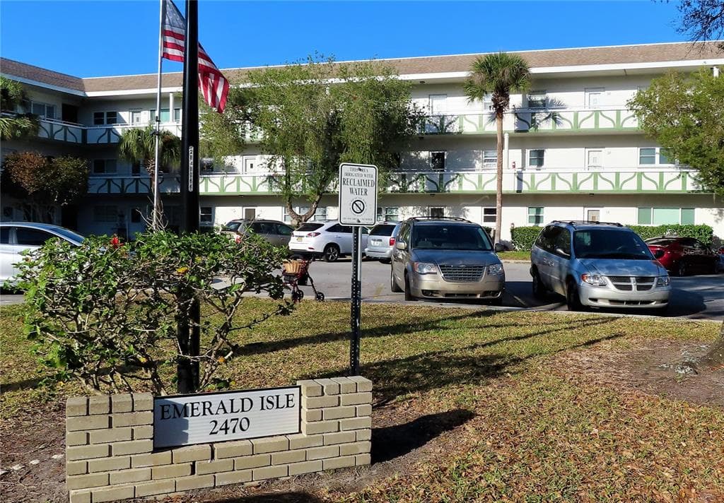 2470 RHODESIAN DRIVE UNIT 56 CLEARWATER, FL 33763