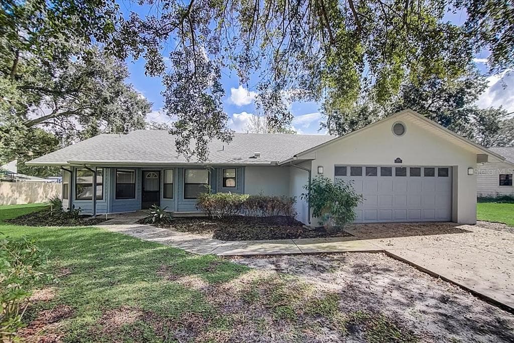 109 SOUTH COURT AUBURNDALE, FL 33823