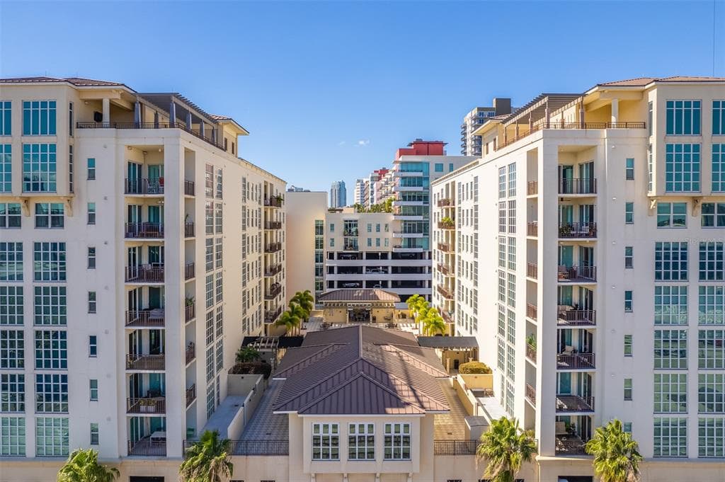 1238 E KENNEDY BOULEVARD UNIT 802 TAMPA, FL 33602