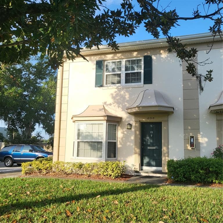 10315 CARROLLWOOD LANE UNIT 14 TAMPA, FL 33618