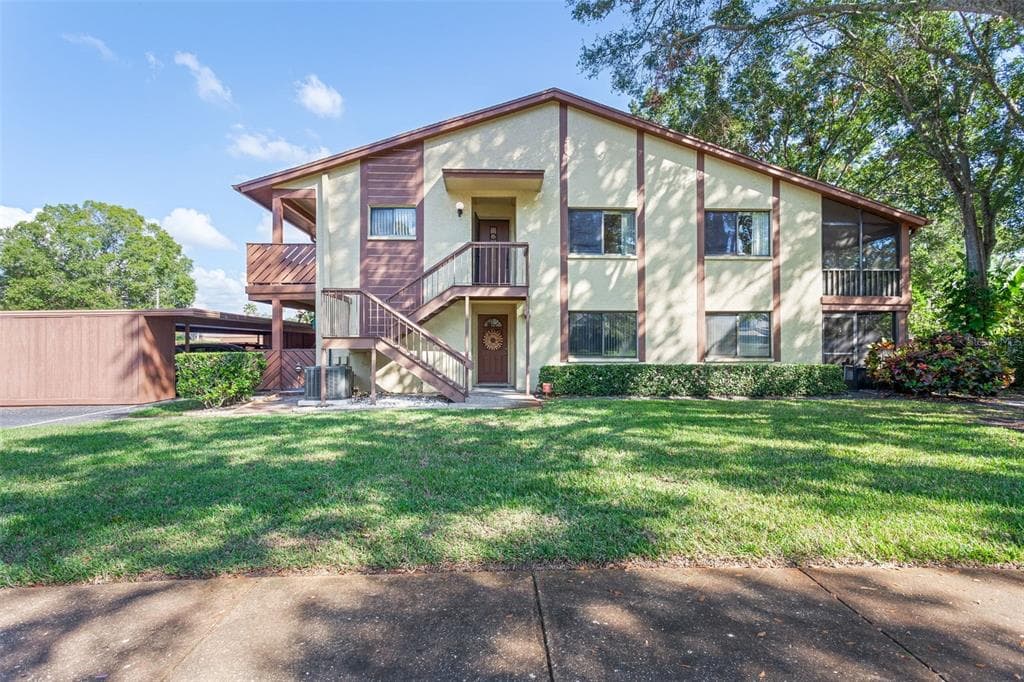 514 TABOR COURT UNIT D SAFETY HARBOR, FL 34695