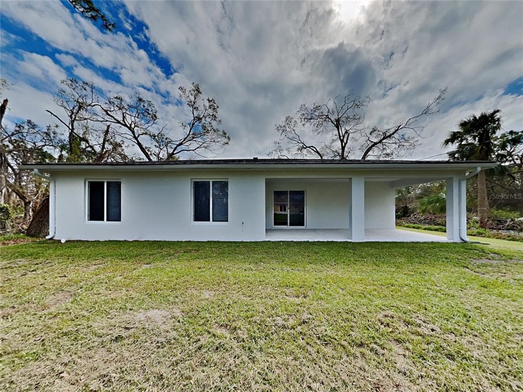 15476 CHAMBERLAIN BOULEVARD PORT CHARLOTTE, FL 33953