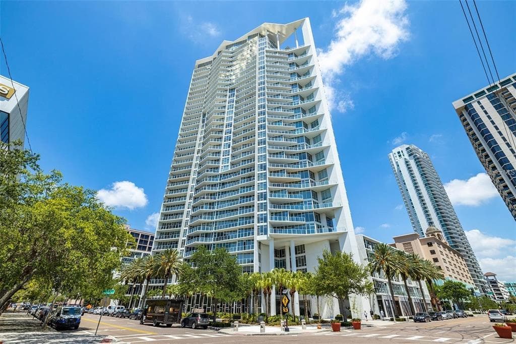 175 1ST STREET S UNIT 1403 ST PETERSBURG, FL 33701