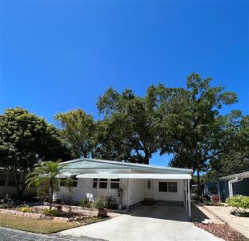 585 SKY HARBOR DRIVE UNIT 116 CLEARWATER, FL 33759