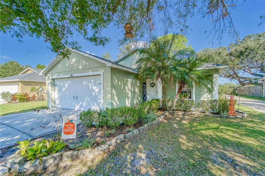 146 EAGLE POINT BOULEVARD AUBURNDALE, FL 33823