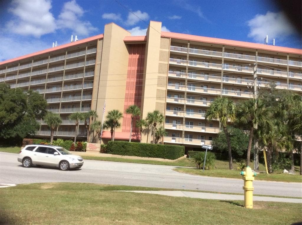 4939 FLORAMAR TERRACE UNIT 610 NEW PORT RICHEY, FL 34652