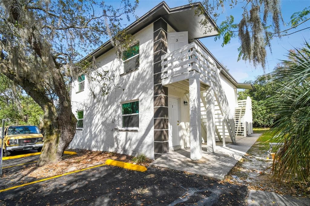 8431 N 39TH STREET TAMPA, FL 33604