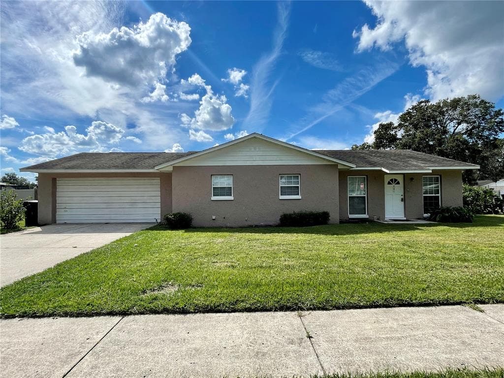 601 WOOD ROAD SEFFNER, FL 33584