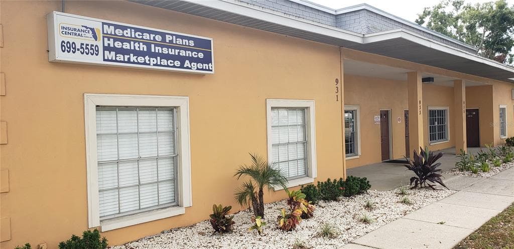 931 OAKFIELD DRIVE UNIT 931 BRANDON, FL 33511
