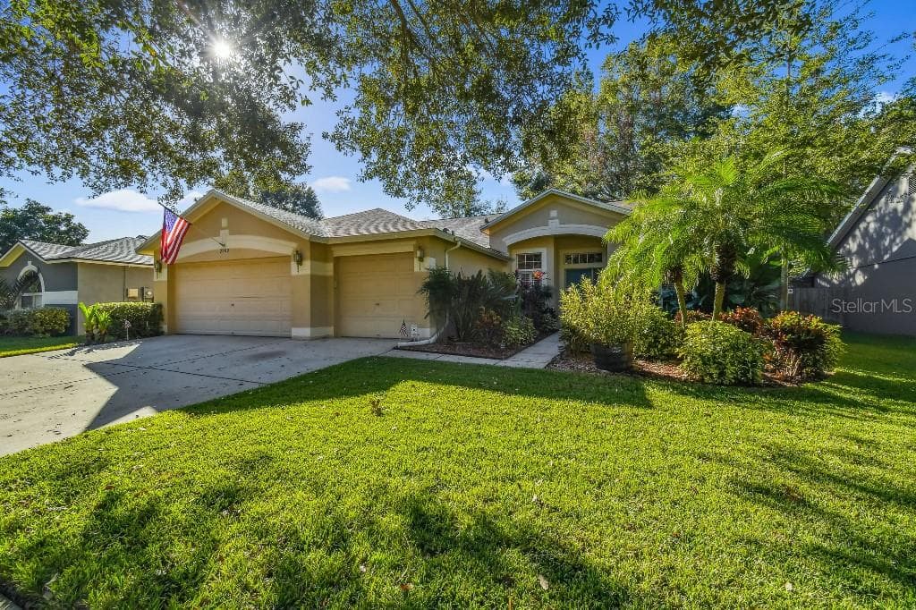 2809 LAUREL LEAF DRIVE VALRICO, FL 33594