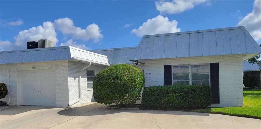 6549 GOLDEN HORSESHOE DRIVE UNIT 6549 SEMINOLE, FL 33777