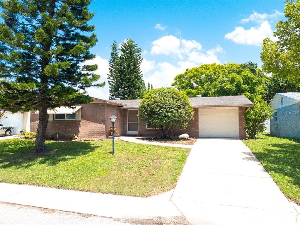 9230 CRABTREE LANE PORT RICHEY, FL 34668