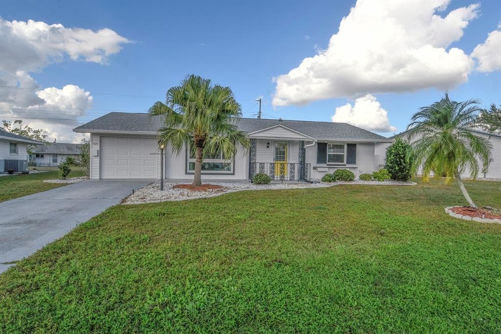 705 DESERT HILLS WAY SUN CITY CENTER, FL 33573