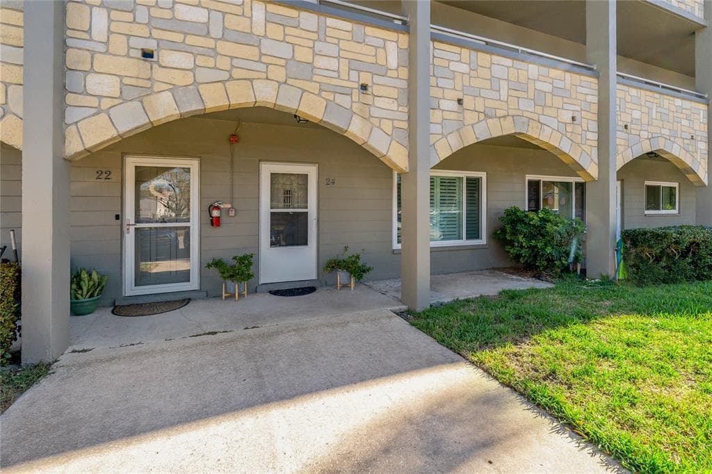 2462 BRAZILIA DRIVE UNIT 24 CLEARWATER, FL 33763