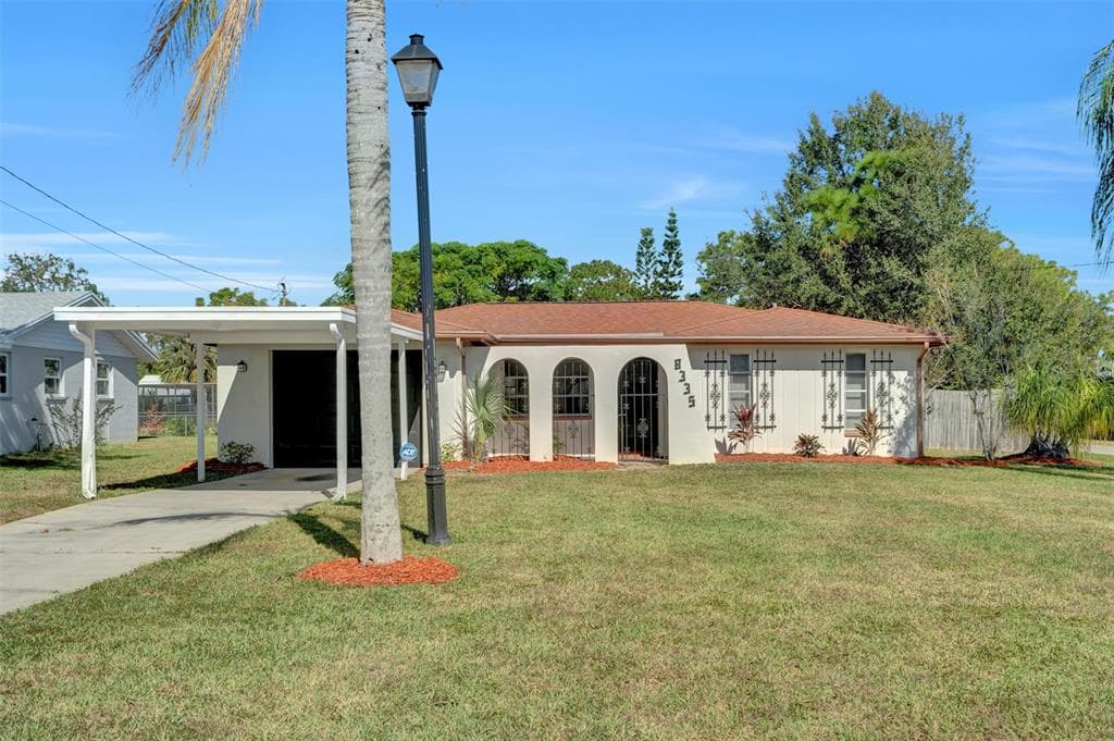 8335 GULF WAY HUDSON, FL 34667