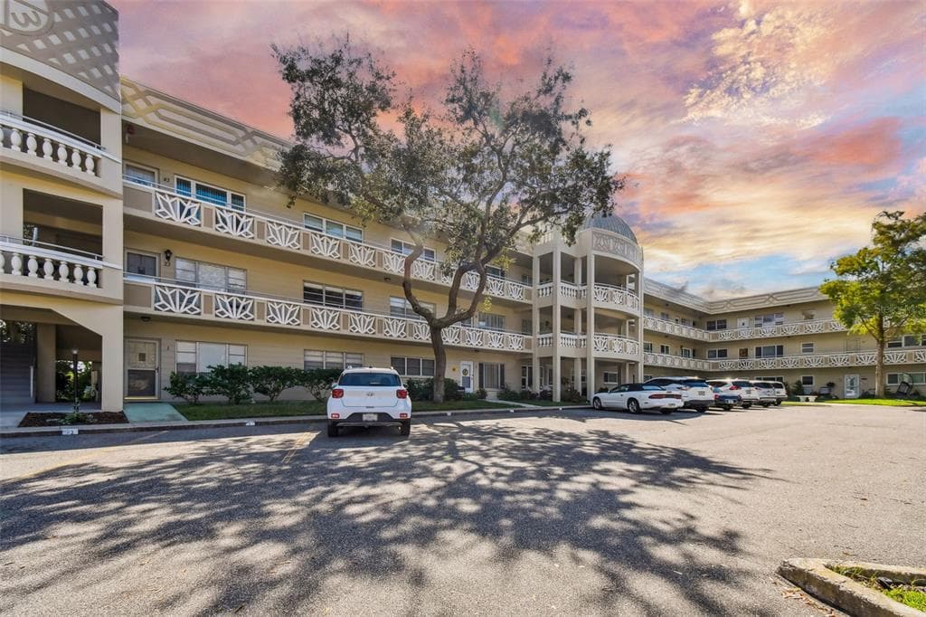 2351 IRISH LANE UNIT 49 CLEARWATER, FL 33763