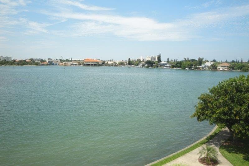 7912 SAILBOAT KEY BOULEVARD S UNIT 202 SOUTH PASADENA, FL 33707