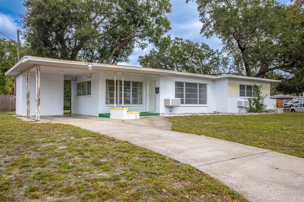 1300 77TH STREET N ST PETERSBURG, FL 33710
