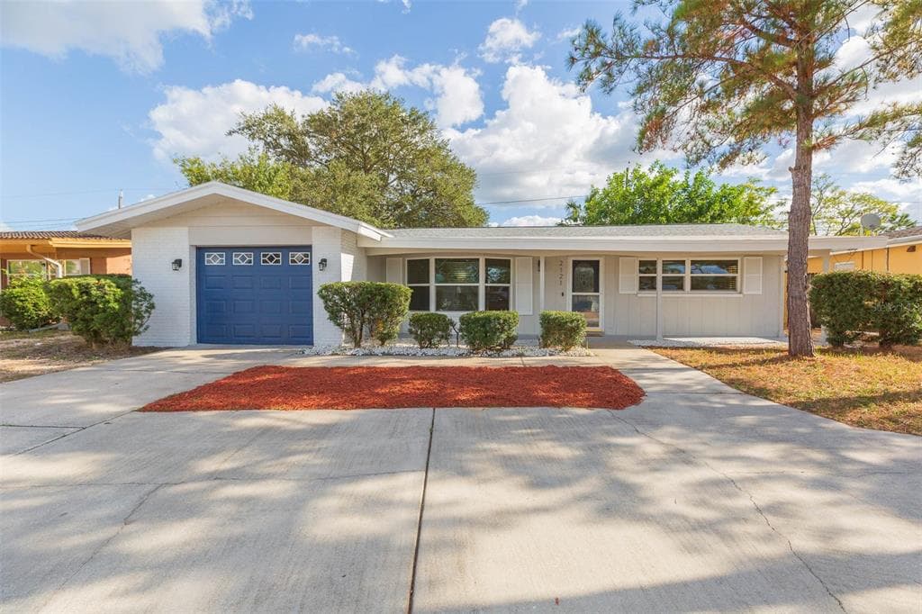 2121 GREENBRIAR BOULEVARD CLEARWATER, FL 33763