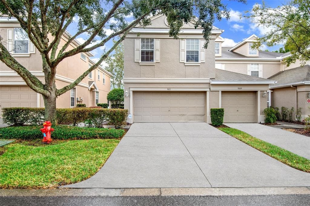 9811 BLUE PALM WAY TAMPA, FL 33610
