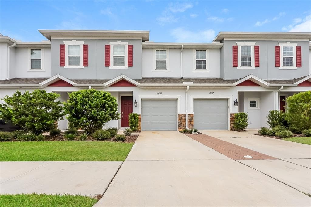26313 LIMESTONE SPRINGS WAY WESLEY CHAPEL, FL 33544
