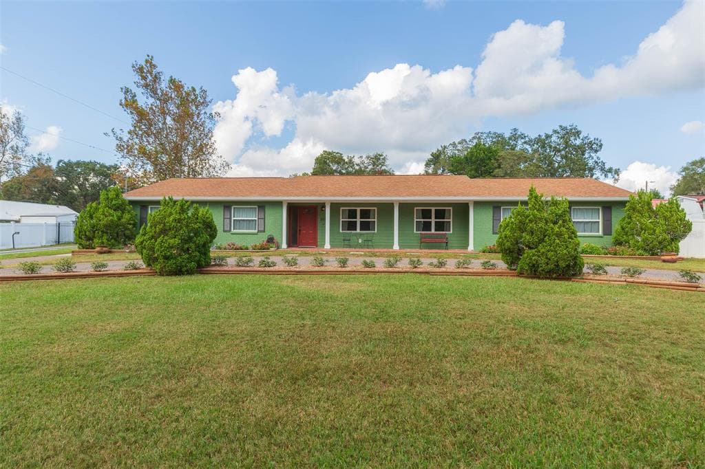 303 W WHEELER ROAD