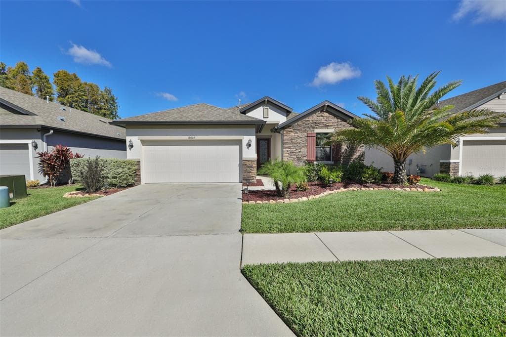 19807 HIDDEN GLEN DRIVE LAND O LAKES, FL 34638