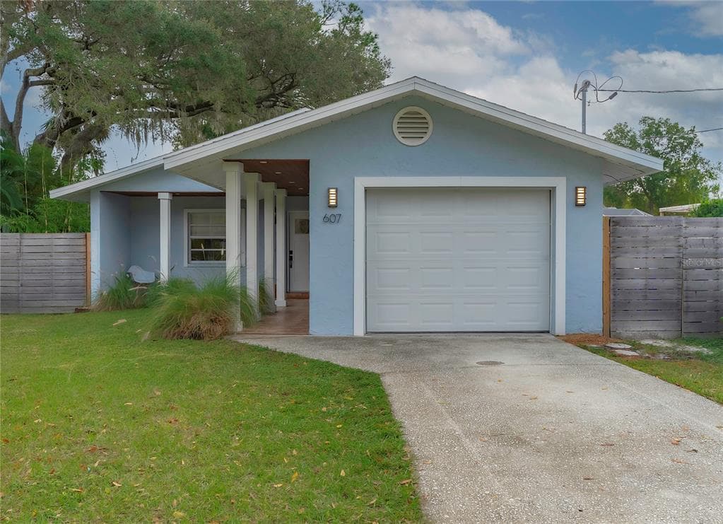 607 PARK BOULEVARD OLDSMAR, FL 34677