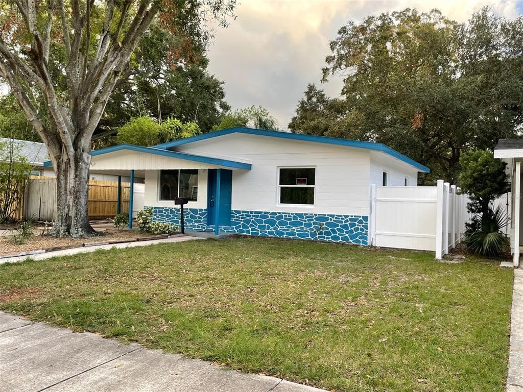 8080 28TH AVENUE N ST PETERSBURG, FL 33710