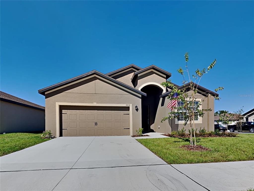 4454 HORSE CREEK LANE LAKELAND, FL 33811