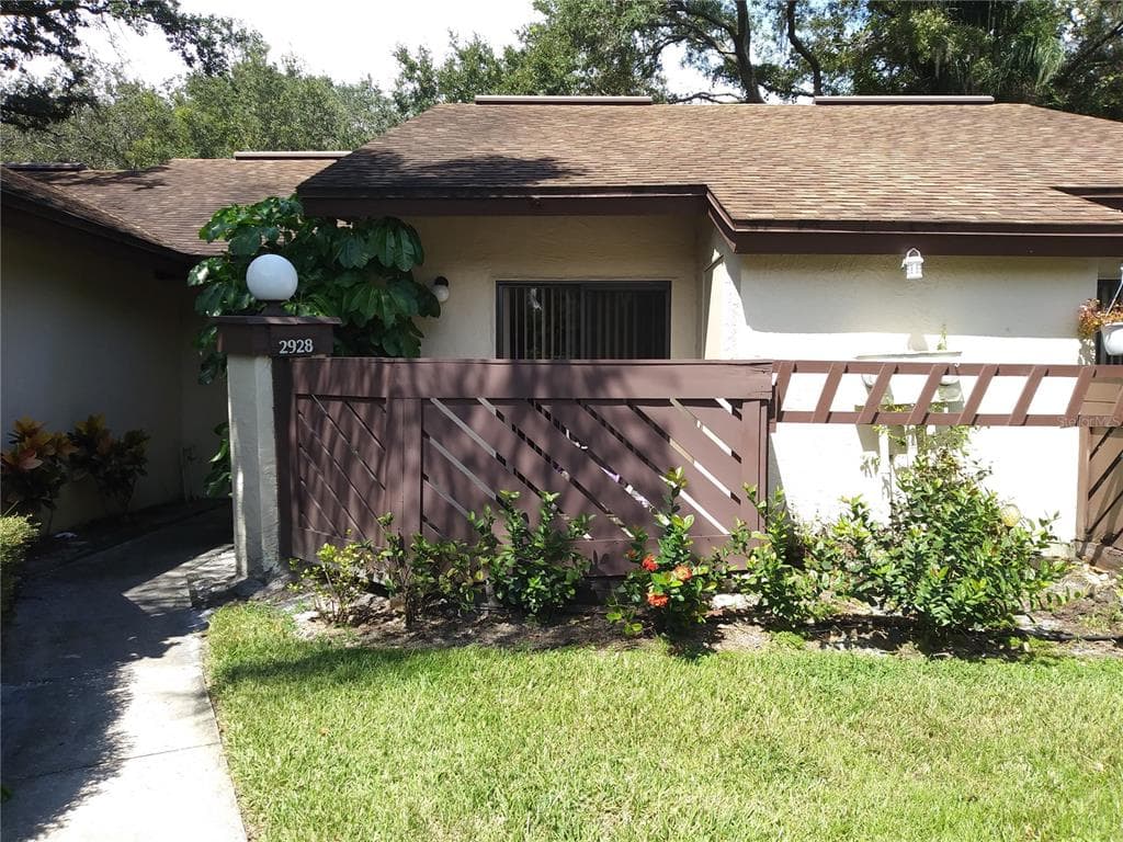 2928 STAR APPLE COURT UNIT 2928 PALM HARBOR, FL 34684