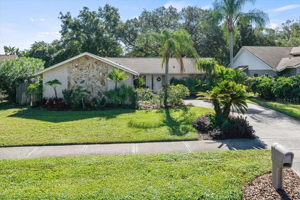14013 MIDDLETON WAY TAMPA, FL 33624