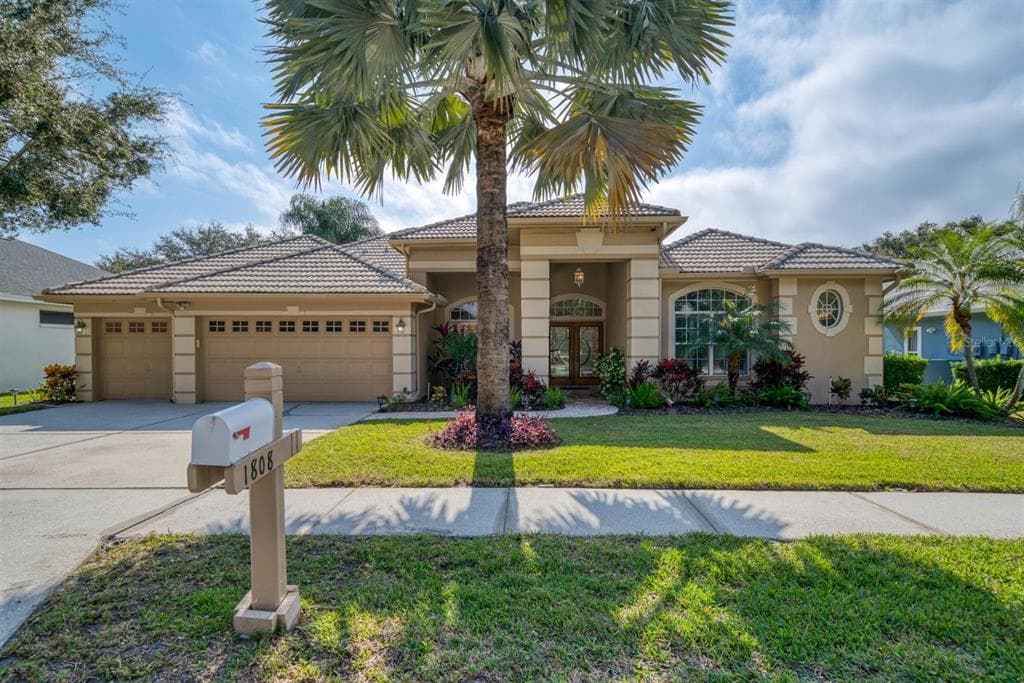 1808 OAK RIDGE ROAD