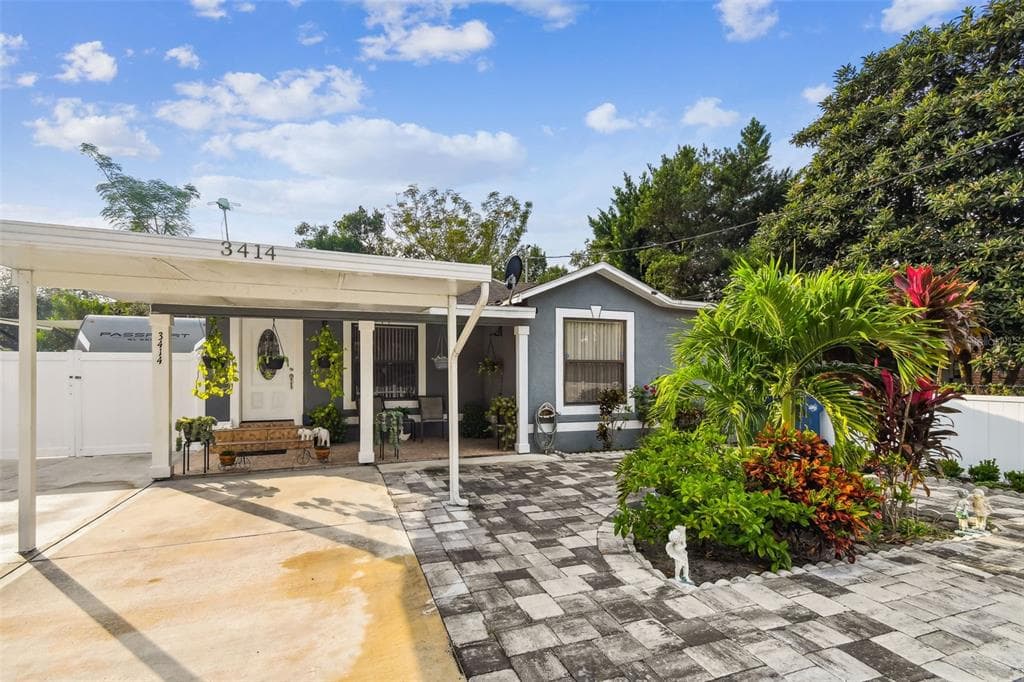 3414 WHITTIER STREET TAMPA, FL 33619